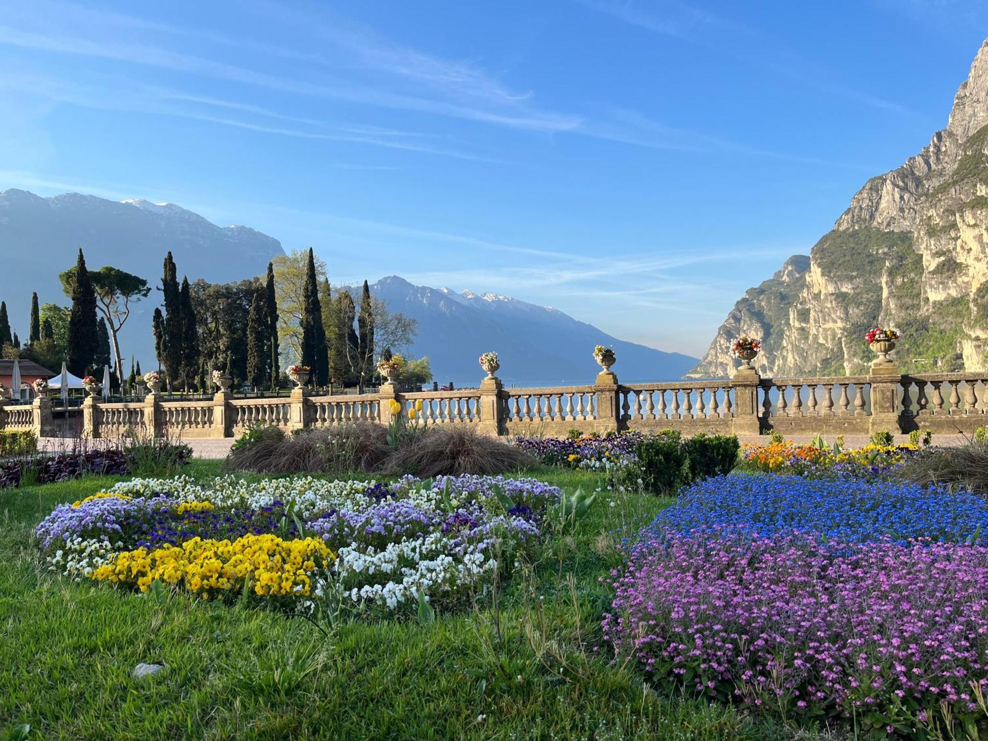 Palazzo Riccamboni Apartment Riva del Garda Exterior photo